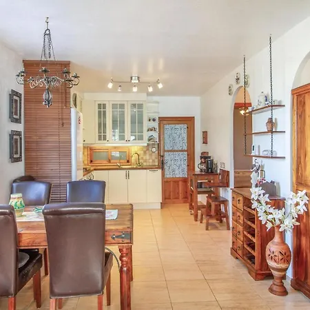 Holiday home 2 Bedroom Cozy In Orihuela