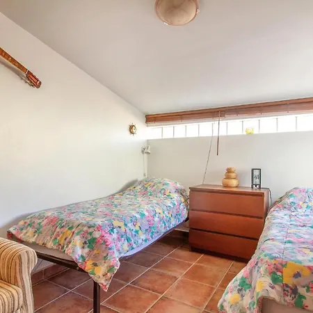 2 Bedroom Cozy In